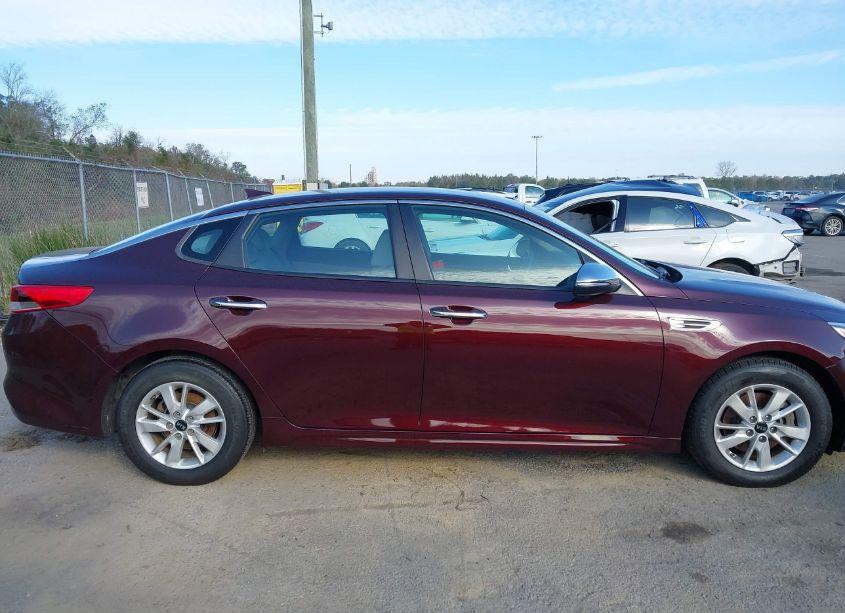 Photo 13 of 2016 Kia Optima LX (VIN 5XXGT4L38GG036398)