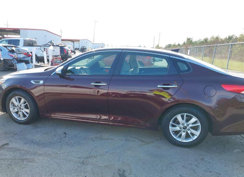 Photo 14 of 2016 Kia Optima LX (VIN 5XXGT4L38GG036398)