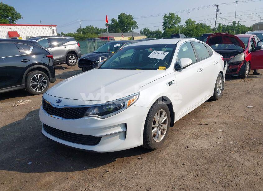 Photo 12 of 2016 Kia Optima LX (VIN 5XXGT4L38GG101007)