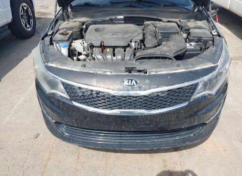 Photo 10 of 2016 Kia Optima LX (VIN 5XXGT4L38GG103100)