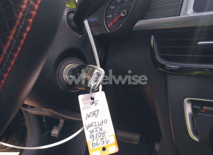 Photo 11 of 2016 Kia Optima LX (VIN 5XXGT4L38GG103100)