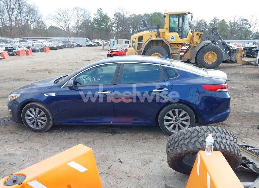 Photo 14 of 2017 Kia Optima LX (VIN 5XXGT4L38HG127592)