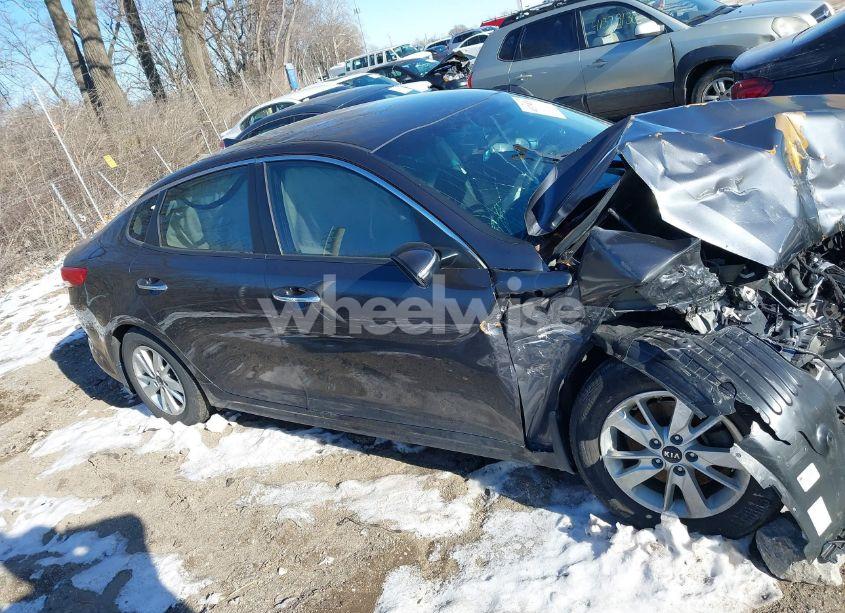 Photo 13 of 2017 Kia Optima LX (VIN 5XXGT4L38HG131612)