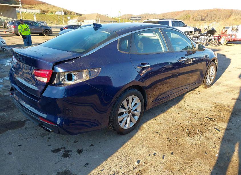 Photo 4 of 2017 Kia Optima LX (VIN 5XXGT4L38HG146773)
