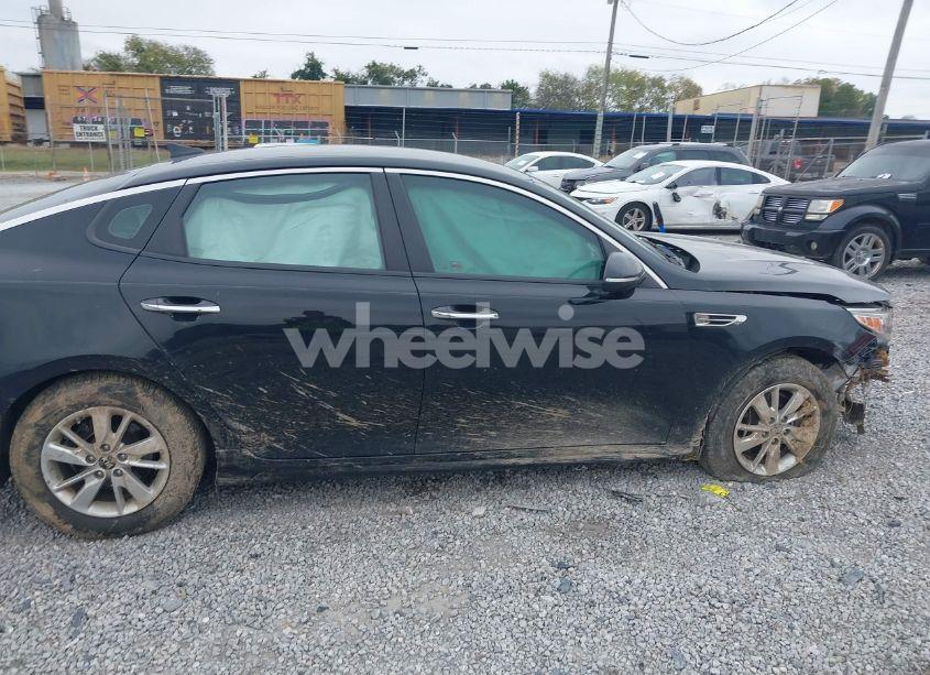 Photo 13 of 2017 Kia Optima LX (VIN 5XXGT4L38HG156445)