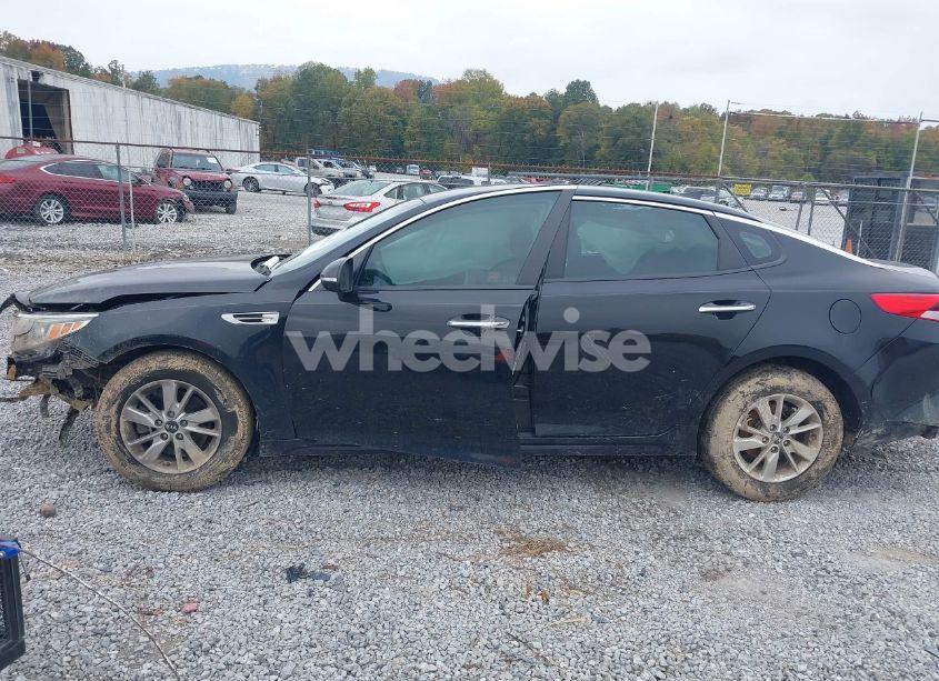 Photo 14 of 2017 Kia Optima LX (VIN 5XXGT4L38HG156445)