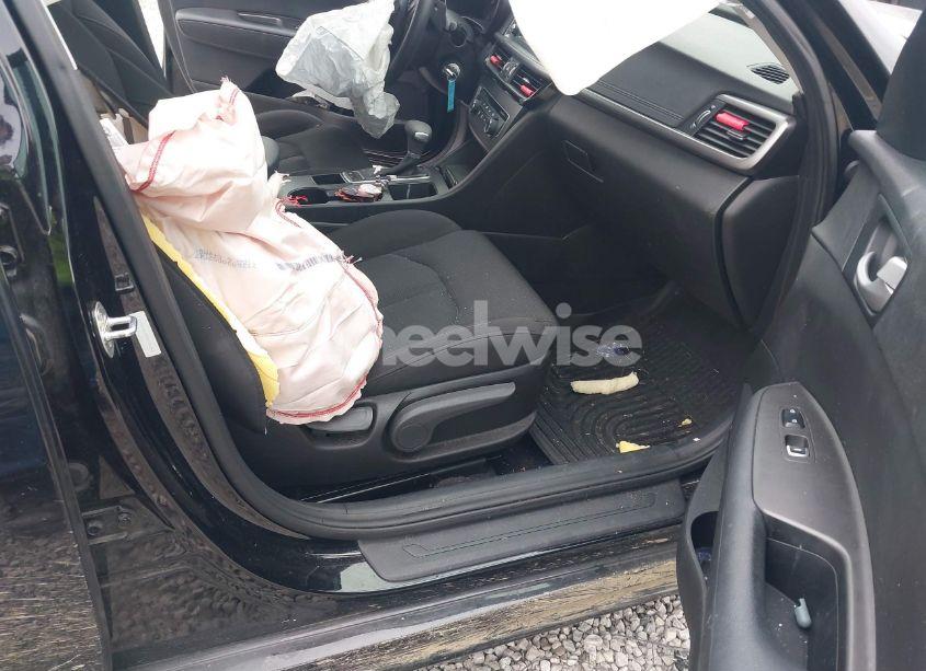 Photo 5 of 2017 Kia Optima LX (VIN 5XXGT4L38HG156445)