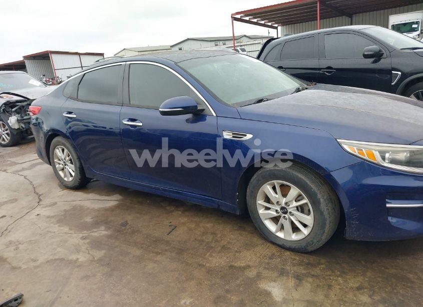 Photo 13 of 2017 Kia Optima LX (VIN 5XXGT4L38HG160401)