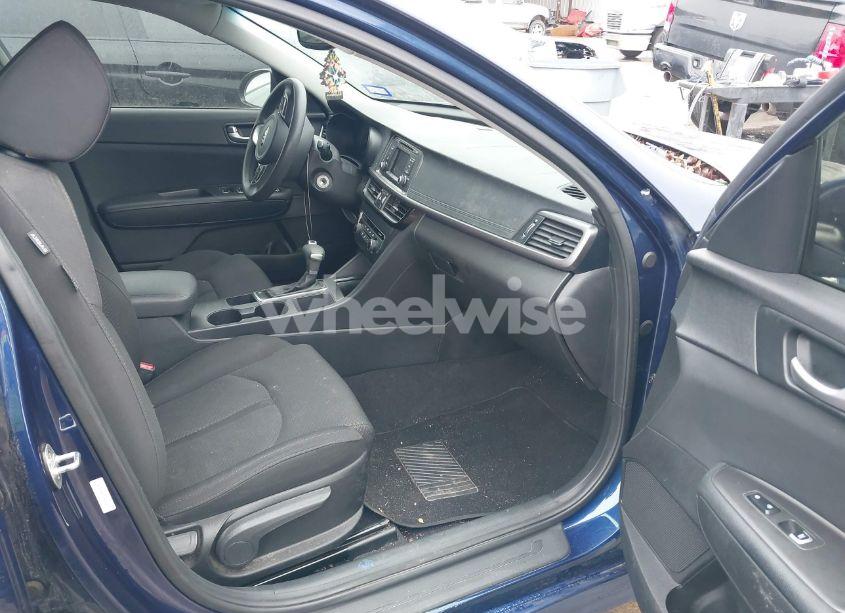 Photo 5 of 2017 Kia Optima LX (VIN 5XXGT4L38HG160401)