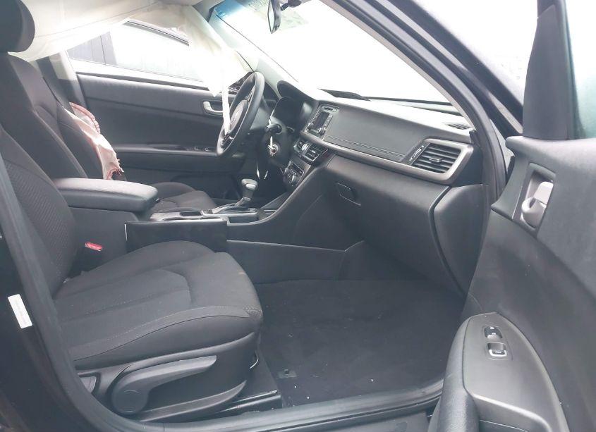 Photo 5 of 2017 Kia Optima LX (VIN 5XXGT4L38HG163525)