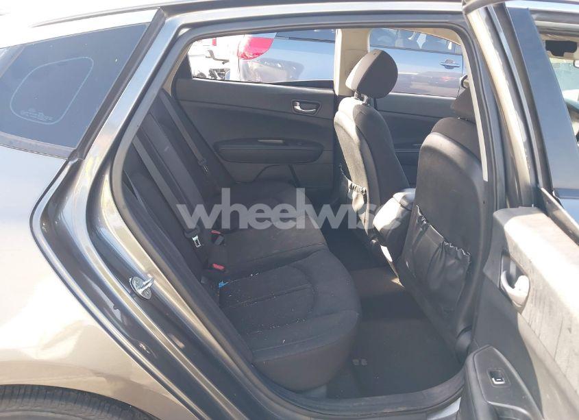 Photo 8 of 2017 Kia Optima LX (VIN 5XXGT4L38HG167722)