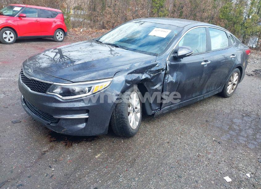 Photo 2 of 2017 Kia Optima LX (VIN 5XXGT4L38HG173035)