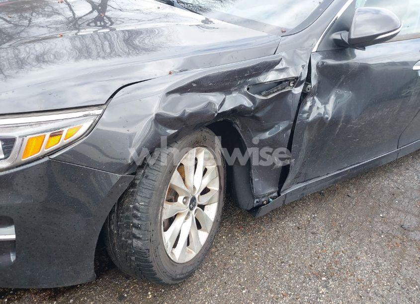 Photo 6 of 2017 Kia Optima LX (VIN 5XXGT4L38HG173035)