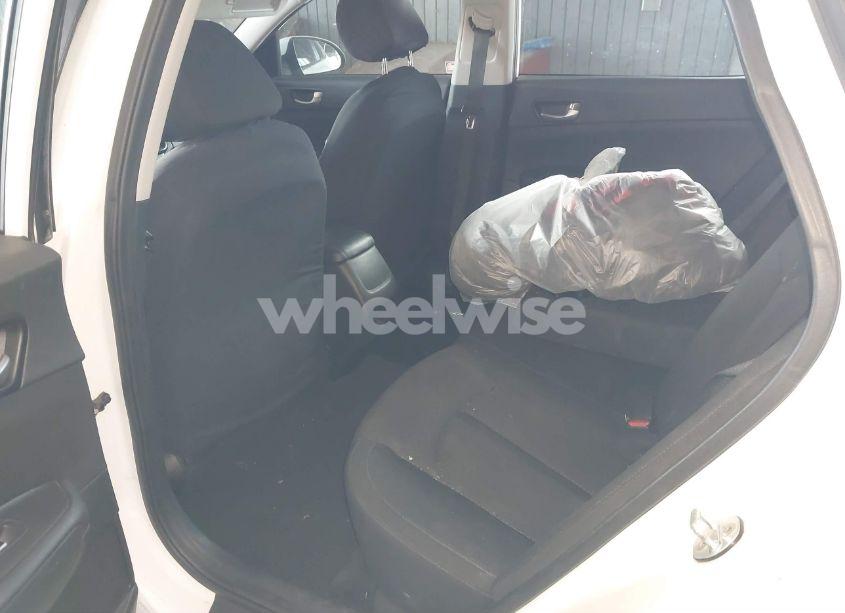 Photo 8 of 2018 Kia Optima LX (VIN 5XXGT4L38JG189645)