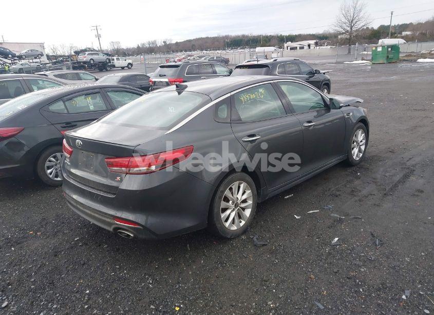 Photo 4 of 2018 Kia Optima S (VIN 5XXGT4L38JG190763)