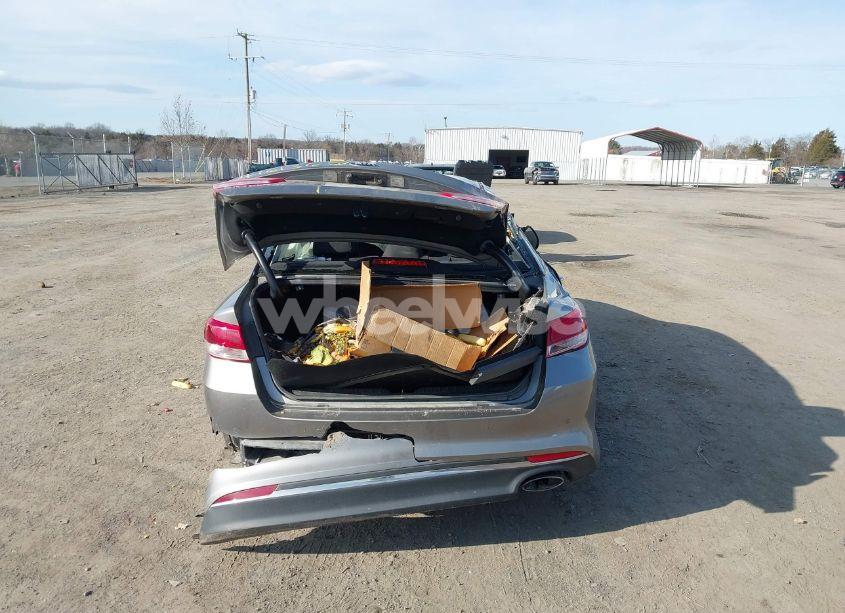Photo 17 of 2018 Kia Optima LX (VIN 5XXGT4L38JG214219)