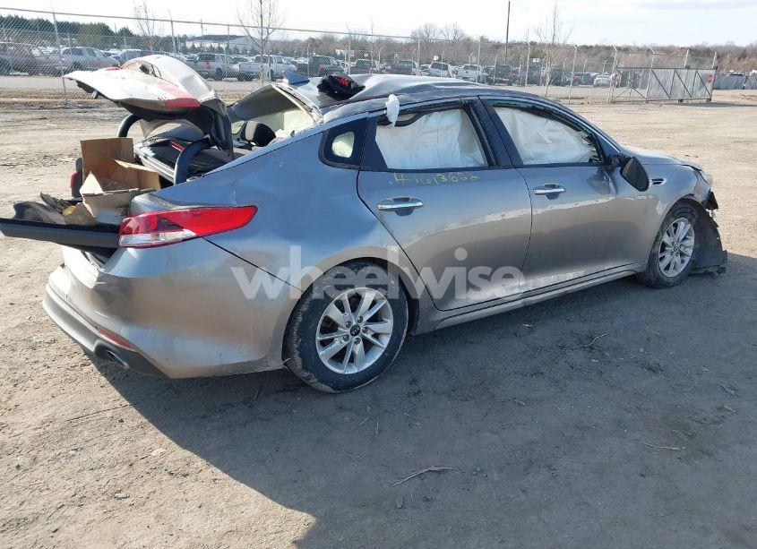 Photo 4 of 2018 Kia Optima LX (VIN 5XXGT4L38JG214219)