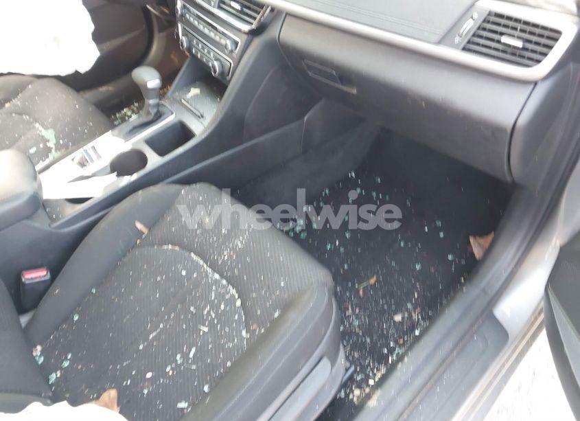 Photo 5 of 2018 Kia Optima LX (VIN 5XXGT4L38JG214219)