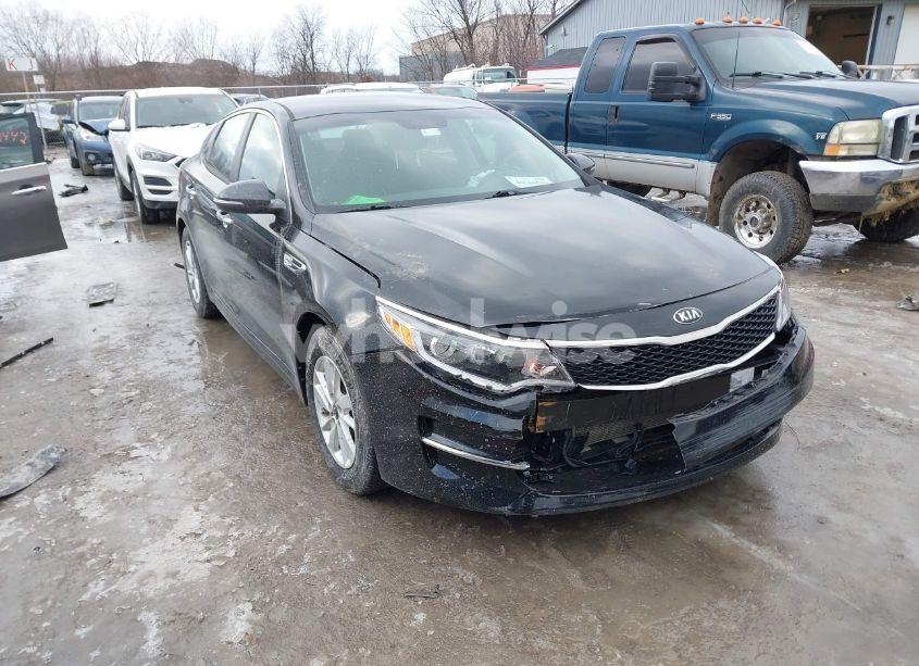 2018 Kia Optima LX (VIN 5XXGT4L38JG222725) main photo