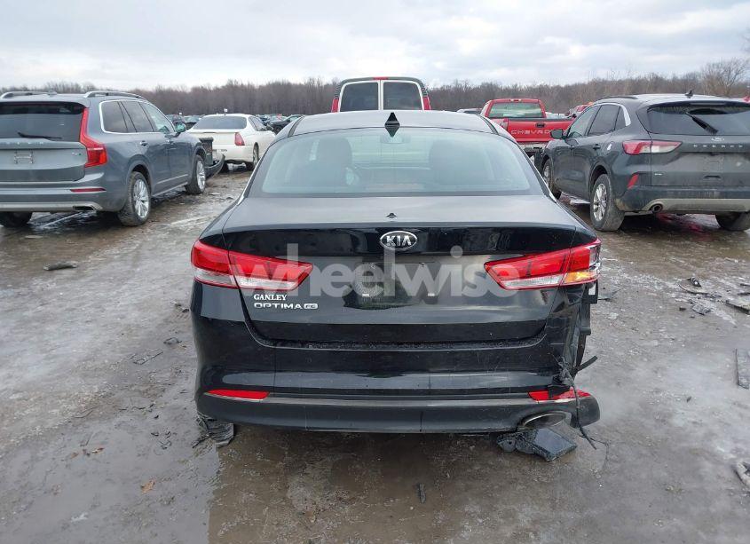Photo 16 of 2018 Kia Optima LX (VIN 5XXGT4L38JG222725)