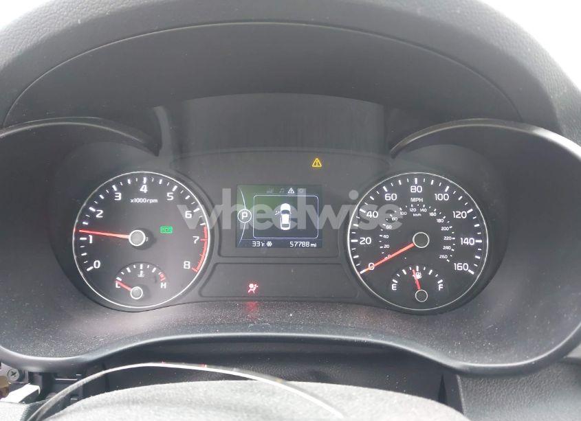 Photo 7 of 2018 Kia Optima LX (VIN 5XXGT4L38JG222725)