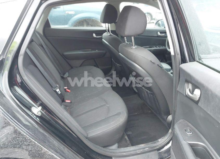 Photo 8 of 2018 Kia Optima LX (VIN 5XXGT4L38JG222725)