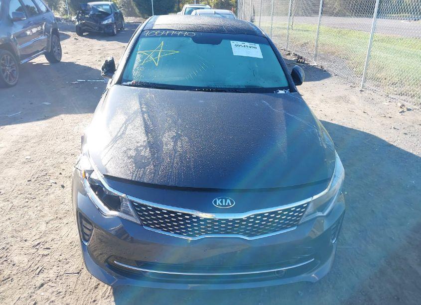 Photo 12 of 2018 Kia Optima S (VIN 5XXGT4L38JG227343)