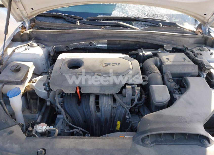 Photo 10 of 2018 Kia Optima LX (VIN 5XXGT4L38JG228279)