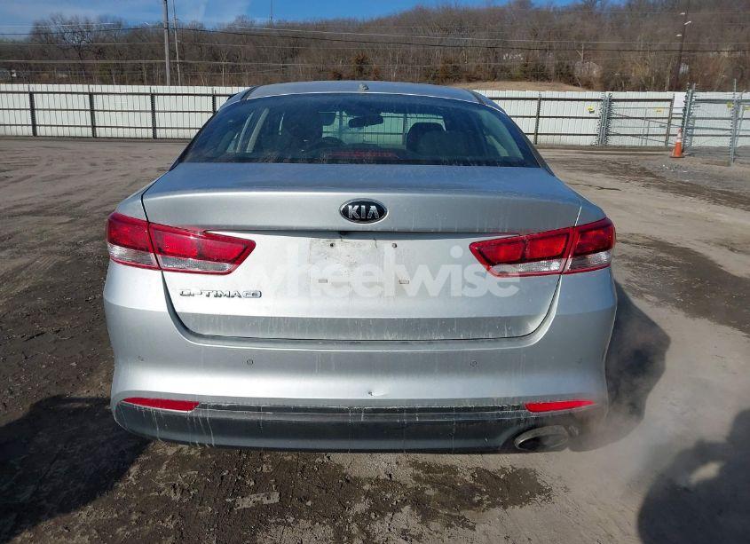 Photo 16 of 2018 Kia Optima LX (VIN 5XXGT4L38JG228279)