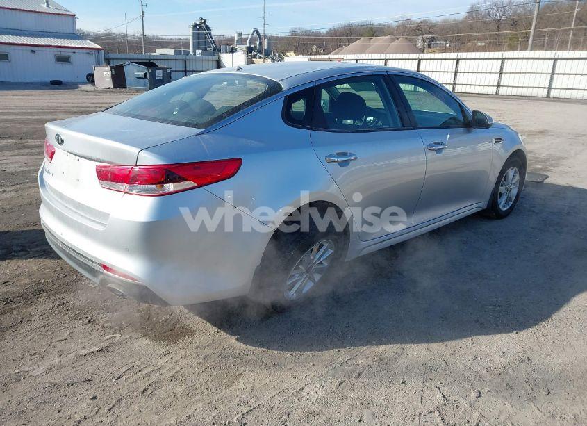Photo 4 of 2018 Kia Optima LX (VIN 5XXGT4L38JG228279)