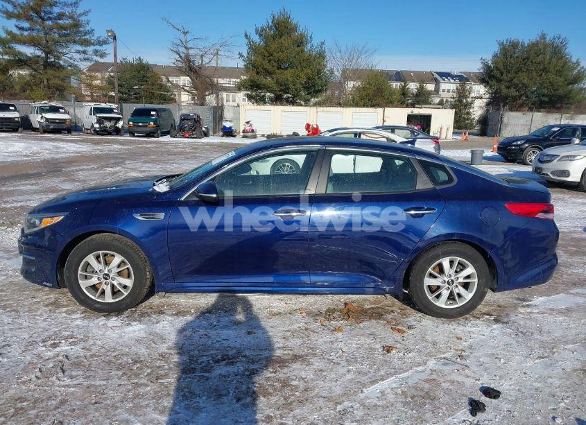 Photo 13 of 2018 Kia Optima LX (VIN 5XXGT4L38JG231277)