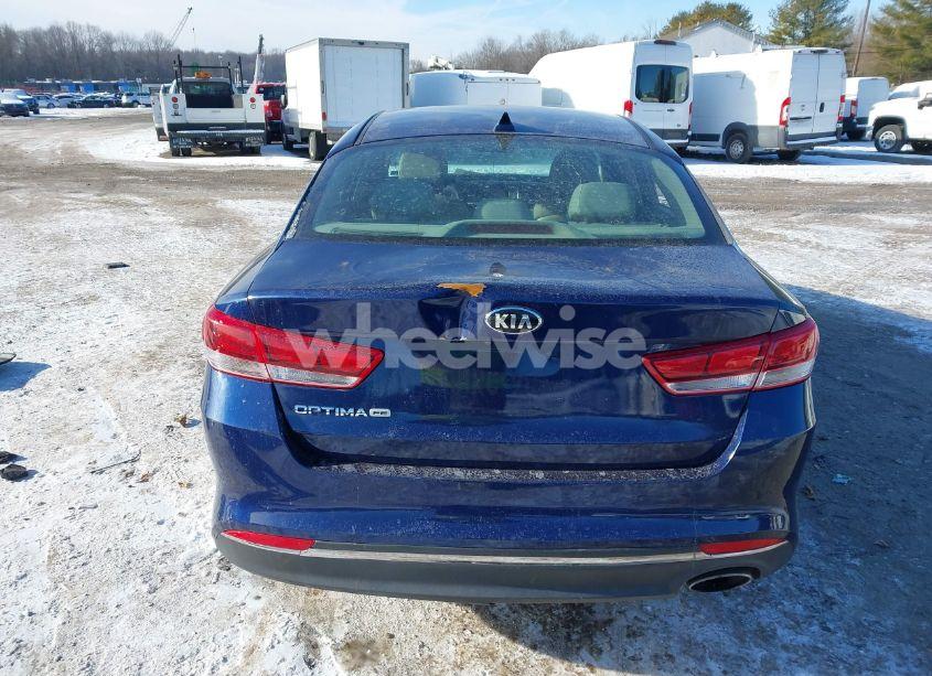Photo 15 of 2018 Kia Optima LX (VIN 5XXGT4L38JG231277)