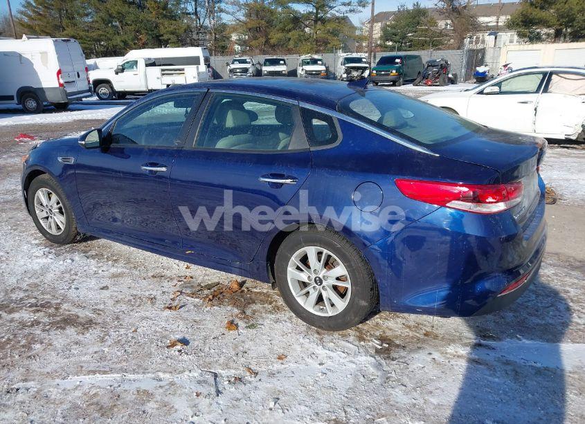 Photo 3 of 2018 Kia Optima LX (VIN 5XXGT4L38JG231277)