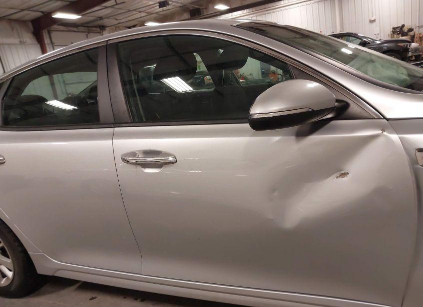 Photo 14 of 2018 Kia Optima LX (VIN 5XXGT4L38JG232624)