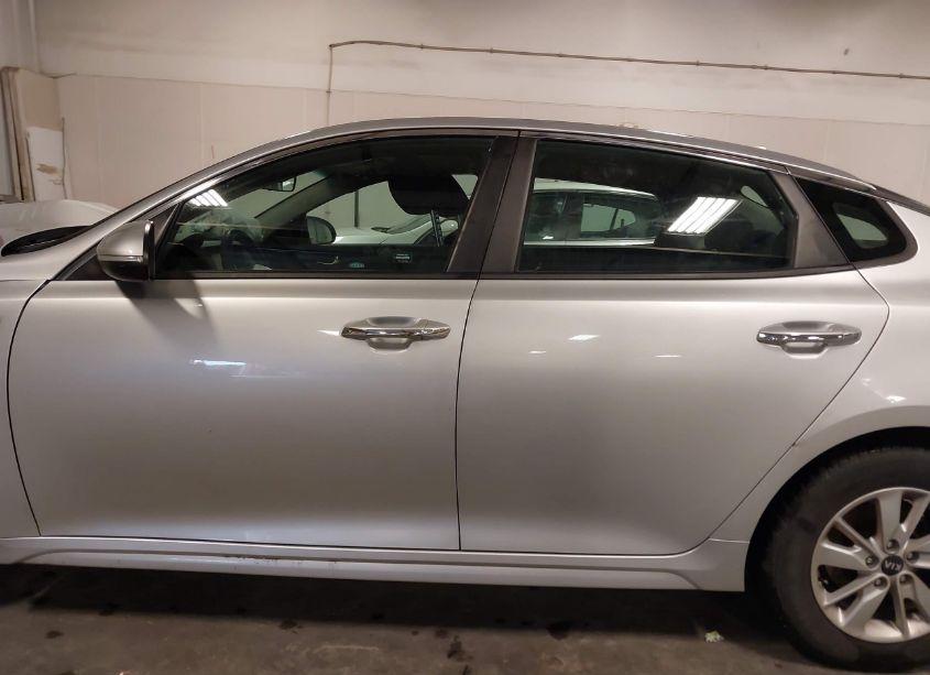 Photo 15 of 2018 Kia Optima LX (VIN 5XXGT4L38JG232624)