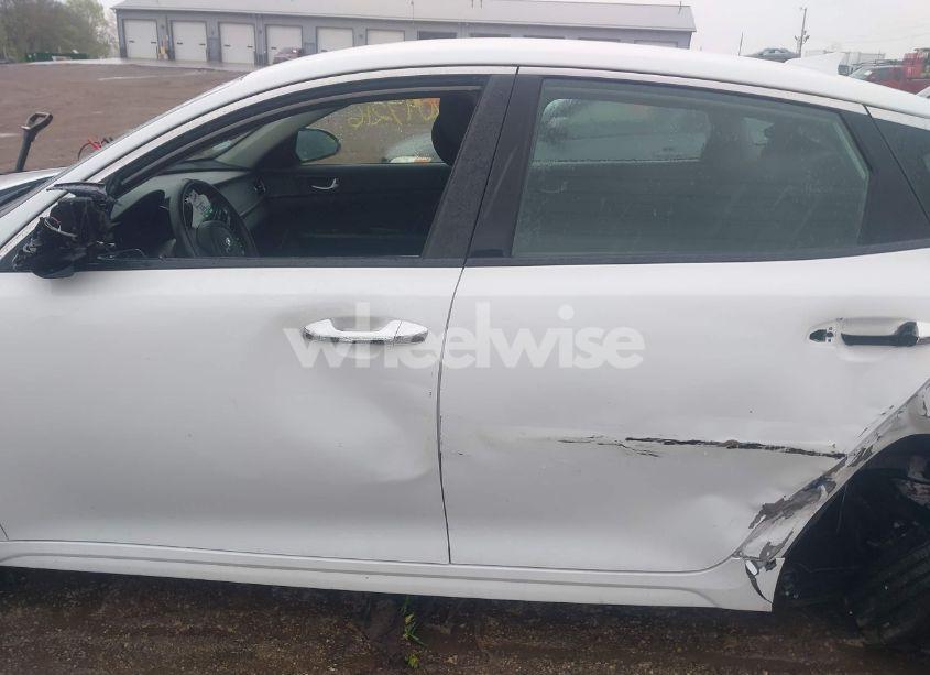 Photo 15 of 2018 Kia Optima LX (VIN 5XXGT4L38JG236267)