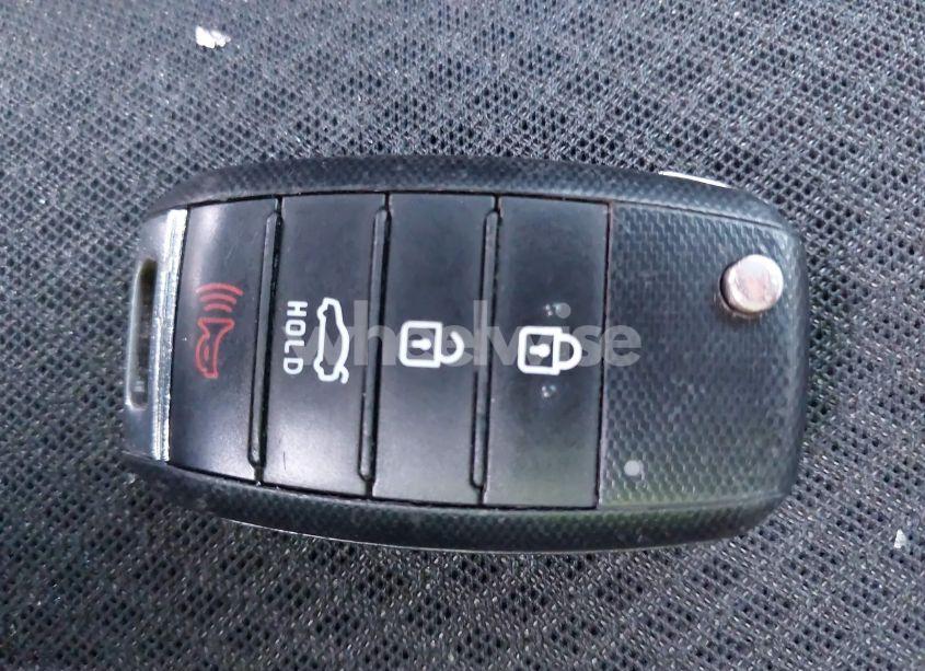 Photo 11 of 2018 Kia Optima S (VIN 5XXGT4L38JG240416)