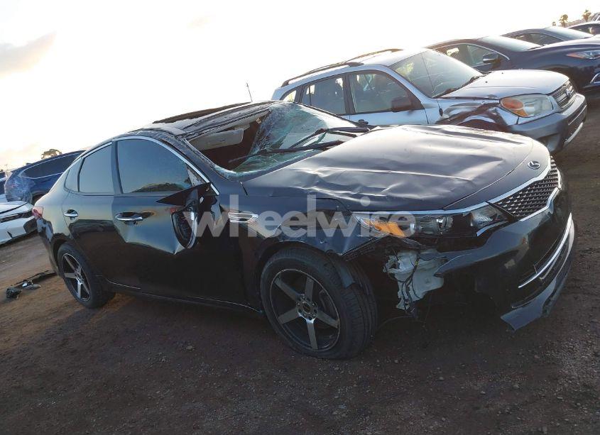 Photo 13 of 2018 Kia Optima S (VIN 5XXGT4L38JG240416)