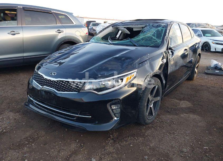 Photo 2 of 2018 Kia Optima S (VIN 5XXGT4L38JG240416)
