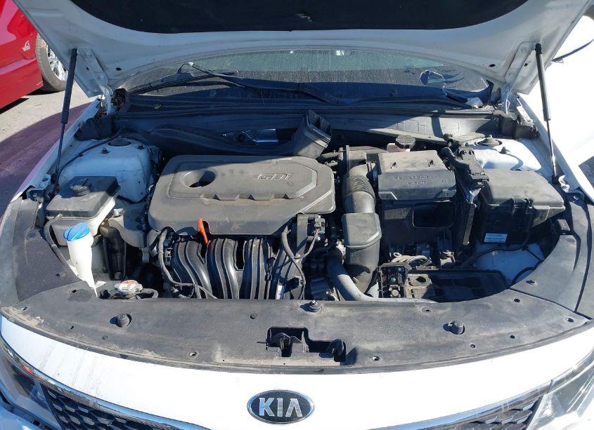 Photo 10 of 2018 Kia Optima S (VIN 5XXGT4L38JG241873)