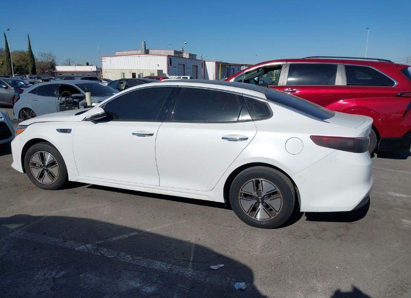 Photo 13 of 2018 Kia Optima S (VIN 5XXGT4L38JG241873)