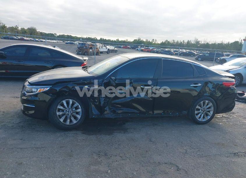 Photo 14 of 2018 Kia Optima LX (VIN 5XXGT4L38JG256924)