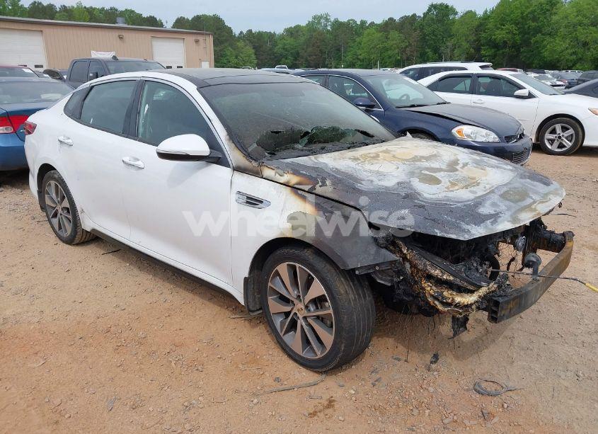 2018 Kia Optima S (VIN 5XXGT4L38JG258916) main photo