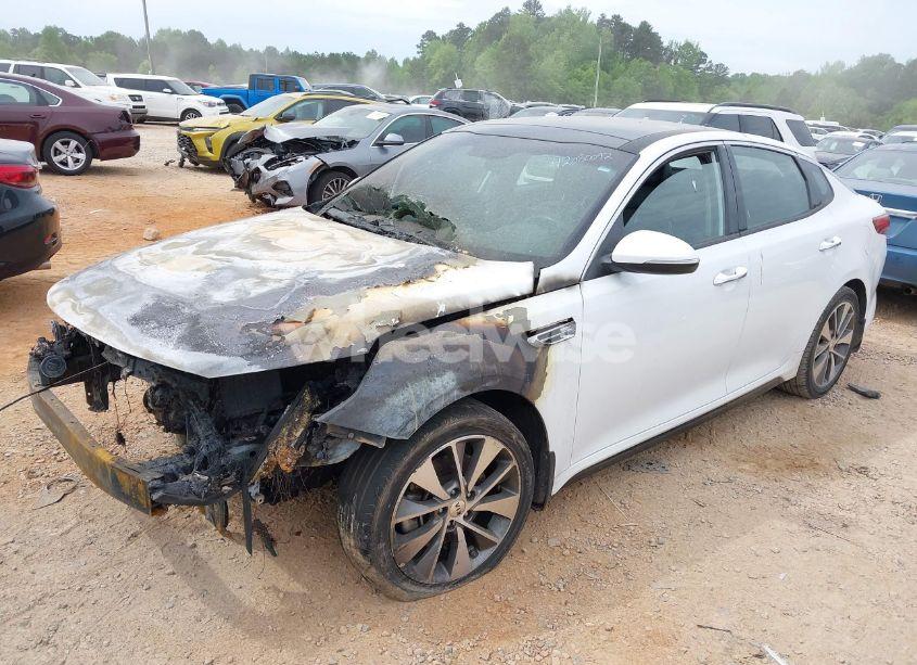 Photo 2 of 2018 Kia Optima S (VIN 5XXGT4L38JG258916)