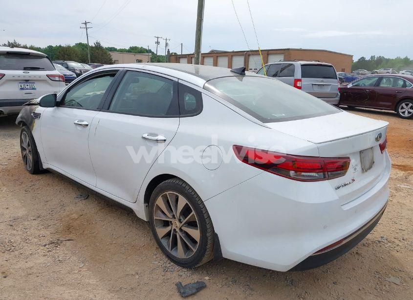 Photo 3 of 2018 Kia Optima S (VIN 5XXGT4L38JG258916)