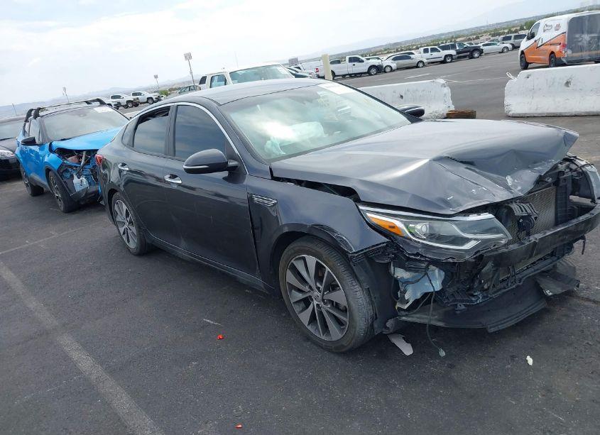 2019 Kia Optima S (VIN 5XXGT4L38KG280027) main photo