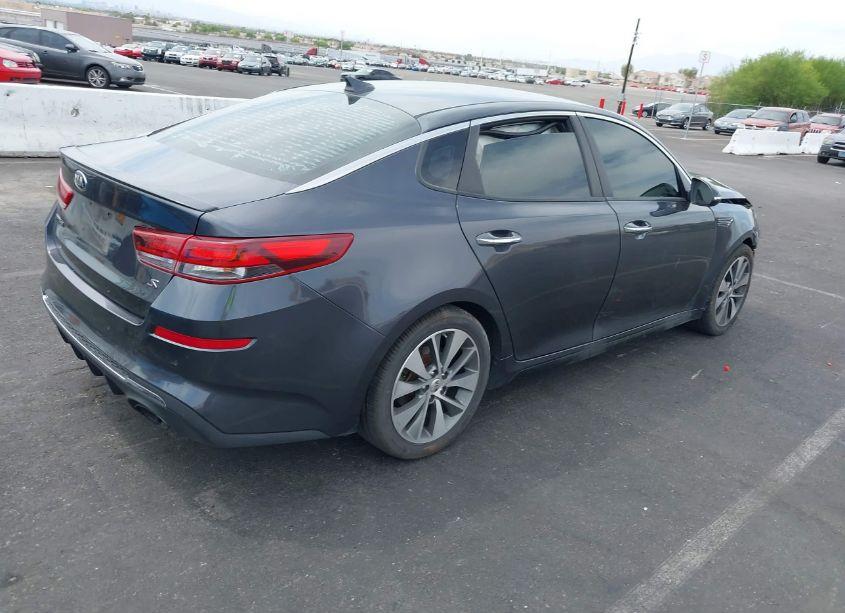 Photo 4 of 2019 Kia Optima S (VIN 5XXGT4L38KG280027)
