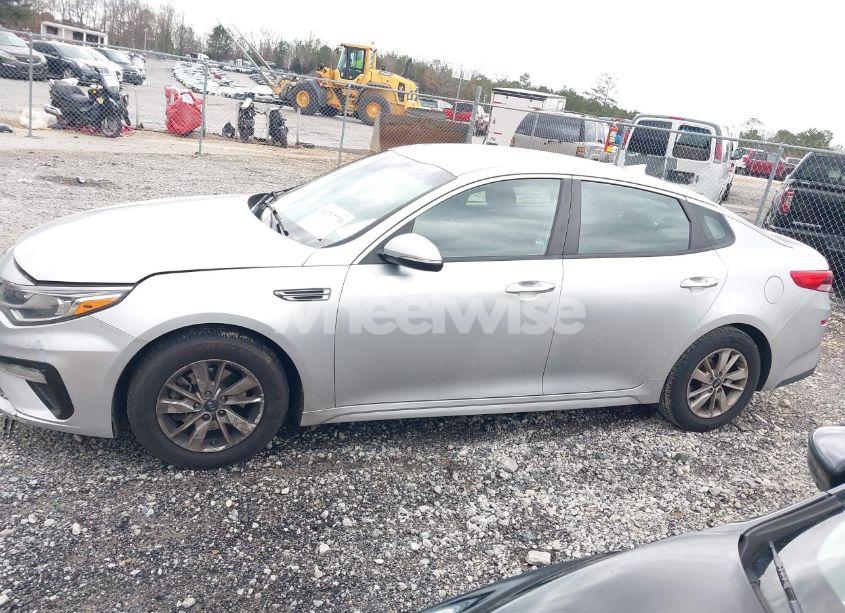 Photo 14 of 2019 Kia Optima LX (VIN 5XXGT4L38KG282053)