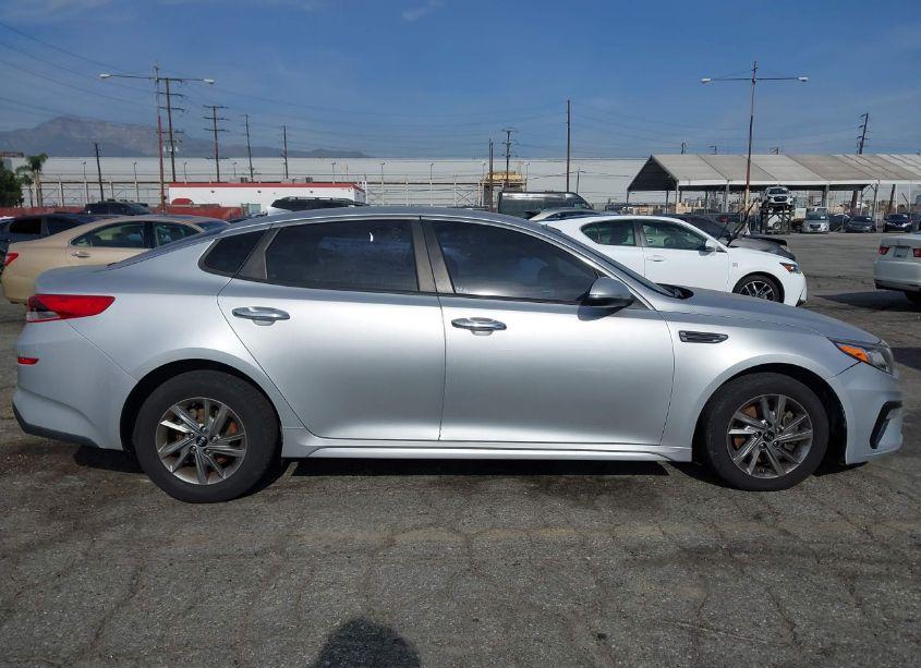 Photo 14 of 2019 Kia Optima LX (VIN 5XXGT4L38KG291058)
