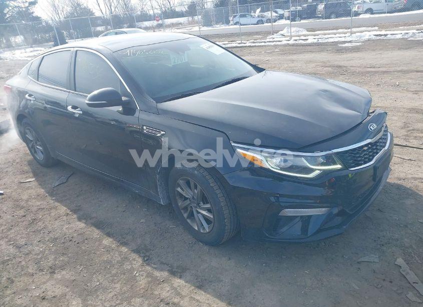 2019 Kia Optima LX (VIN 5XXGT4L38KG291707) main photo